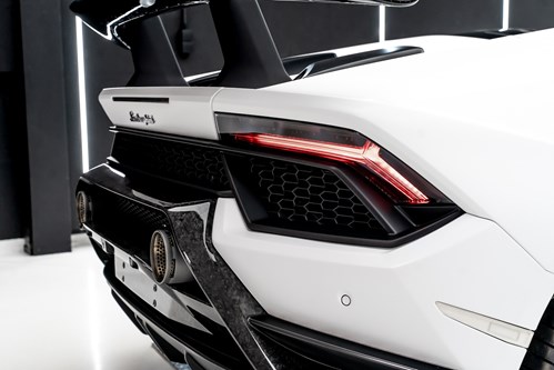 Lamborghini Superlegera blanche-52