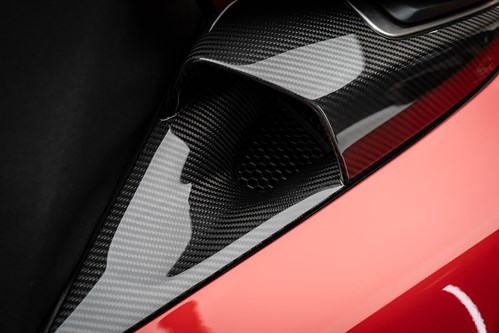 Porsche Spyder RS rouge-40