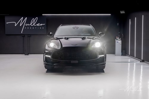 aston-martin-dbx-bleue-099