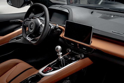 Lotus-emira-first-edition-091