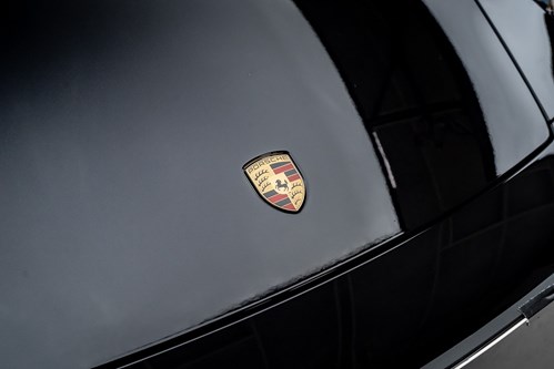 Porsche 911 Turbo S noire-91