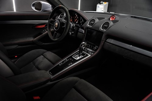 Porsche GT4 grise-bleue-086