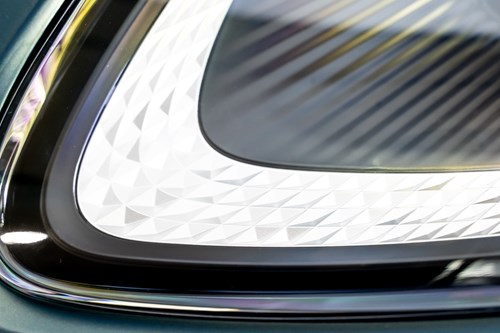 Aston Martin DB12 Volante bleue-60