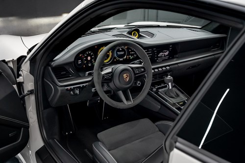 Porsche GT3 creme-07