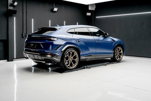 Lamborghini Urus bleu-91