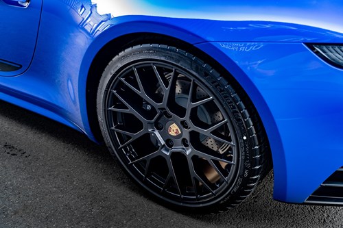 Porsche Carrera 4 bleue-184