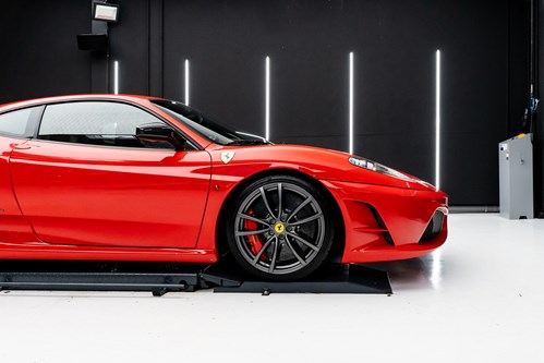 Ferrari 430 Scuderia rouge-006