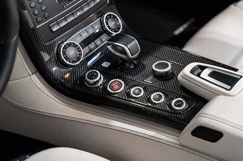 Mercedes SLS AMG-154