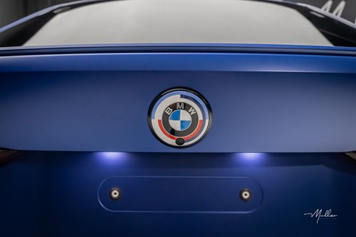Bmw I4 bleue-125