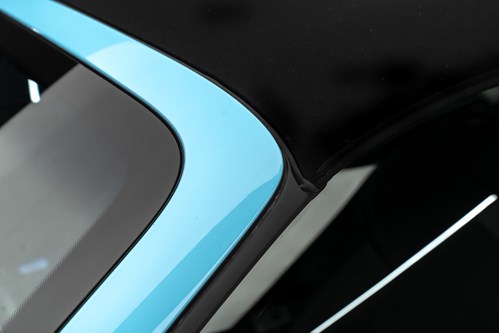 Porsche 911 Targa GTS Miami blue-38