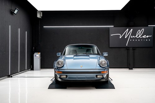 Porsche 930 turbo bleue-51
