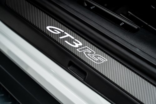 Porsche GT3 RS blanche et rouge-44