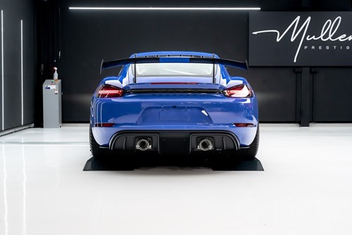 Porsche GT4 RS bleue jantes noires-02