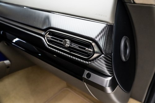 Aston martin verte kaki-39