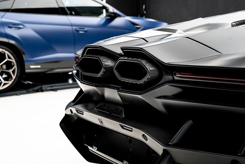 Lamborghini Revuelto-43