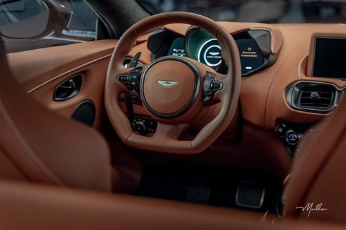 Aston Martin Vantage V12-267