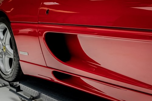 Ferrari 355 Berlinetta (42)