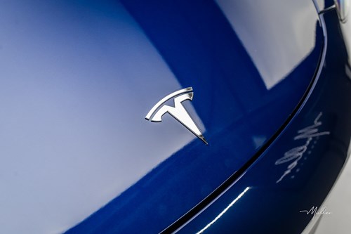 Tesla Model 3 bleu-179