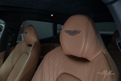 aston-martin-dbx-bleue-082