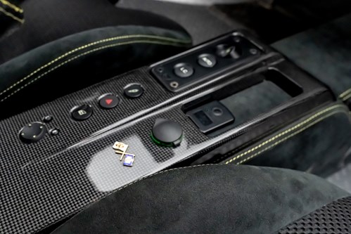 Ferrari Scuderia-105