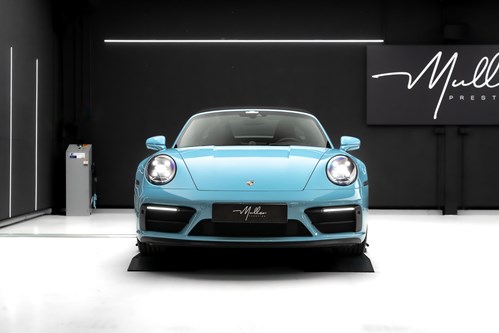 Porsche 911 Targa GTS Miami blue-31
