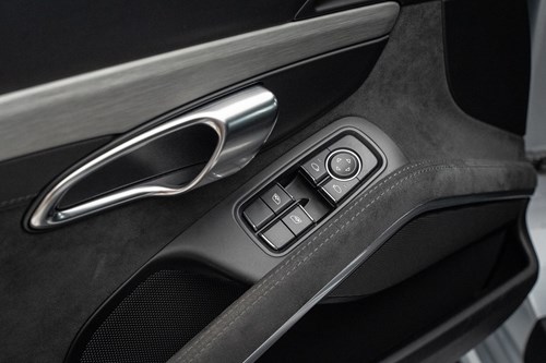 Porsche Carrera GTS grise-65