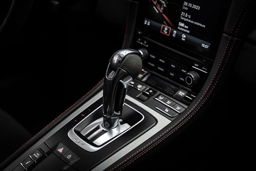 Porsche GT4 grise-bleue-108