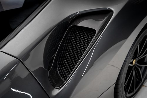 Ferrari 488 Pista-066