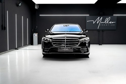 Mercedes Class S-111