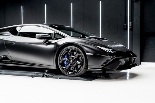 Lamborghini Huracan noire -086