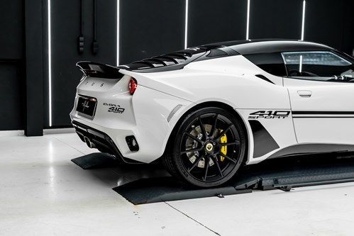 Lotus Evora blanche-127