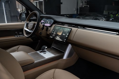 Range Rover Autobiography noir mat-060