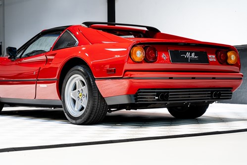 Ferrari 328 GTS-348
