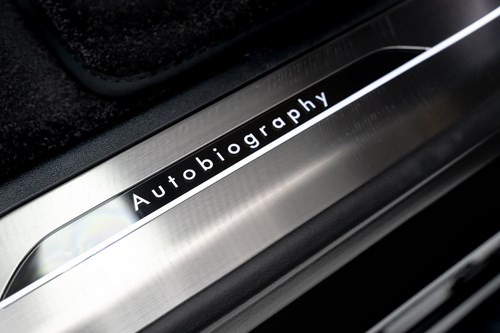 Range Rover Autobiography noir mat-057