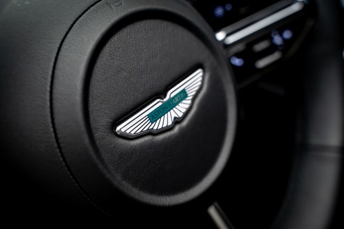 Aston Martin DB12-085