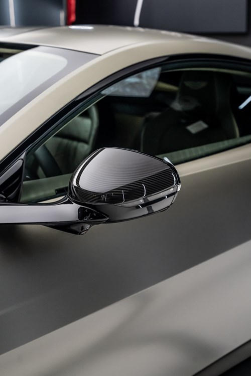 Aston martin verte kaki-69