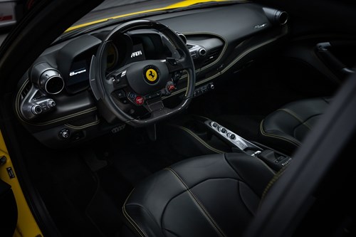 Ferrari F8 Spider Jaune-37