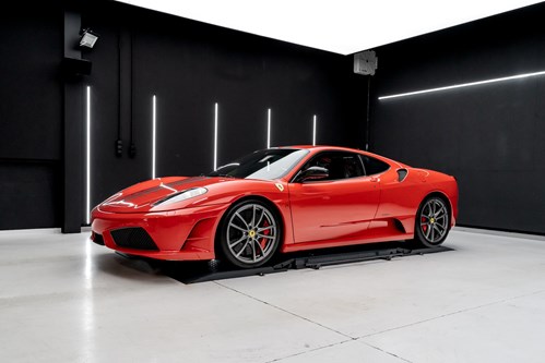 Ferrari 430 Scuderia rouge-068