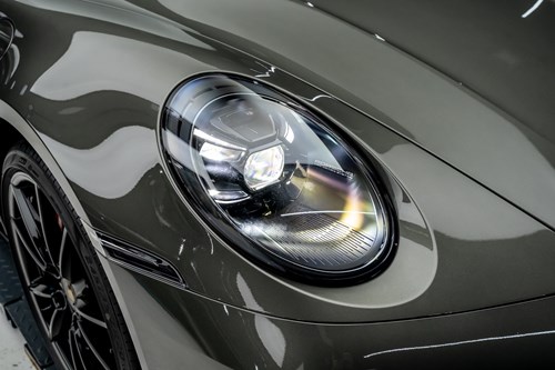 Porsche 911 Carrera 4S verte-085