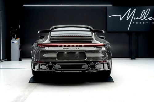 Porsche 911 Carrera 4S verte-093