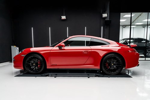 Porsche 911 Carrera GTS Rouge phase 1-81