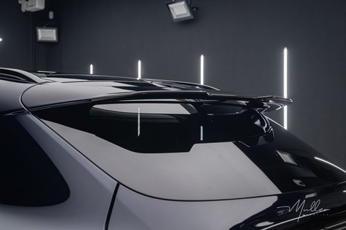 aston-martin-dbx-bleue-126