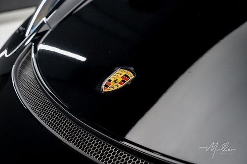 Porsche-gt4-718-muller-car-detailing-39