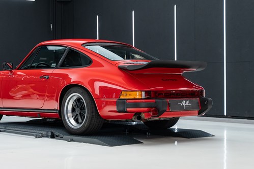 Porsche Carrera 3.2-03