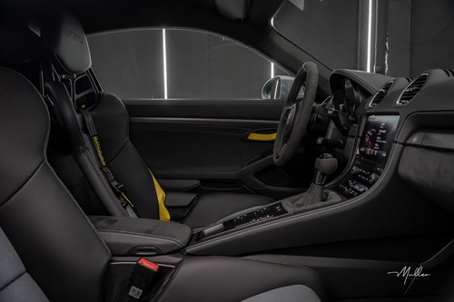 Porsche GT4 RS grise bleu-156