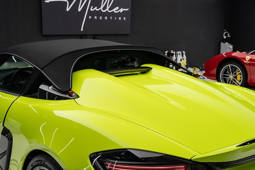 Porsche Spyder RS jaune-57