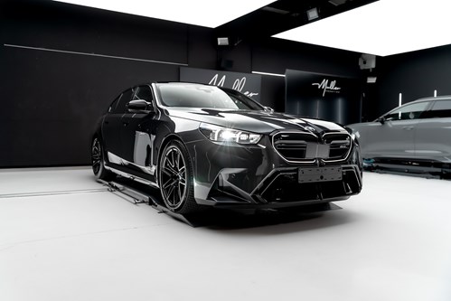 BMW New M5-48