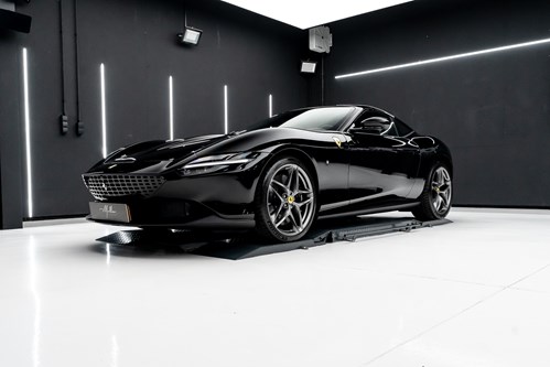 Ferrari roma noire-080