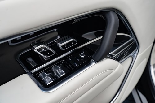 Detailing center-082