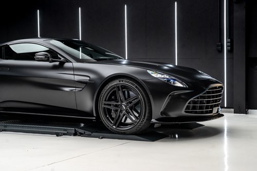 Aston Martin Vantage 2025 noire mate-43